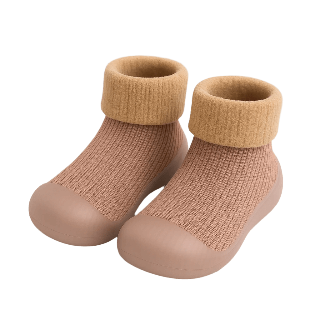 Roze sokschoentjes met zachte fleece rand en anti-slip zool – schattige en comfortabele kindersloffen voor binnen en buiten
