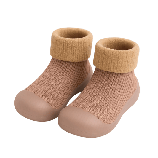 Roze sokschoentjes met zachte fleece rand en anti-slip zool – schattige en comfortabele kindersloffen voor binnen en buiten